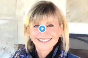 Sto alla grande, Olivia Newton-John rassicura fan Sto alla grande, Olivia Newton-John rassicura fan