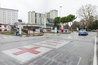 Gamba amputata al bimbo travolto da camionista Gamba amputata al bimbo travolto da camionista