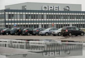 Peugeot acquista Opel, nasce il secondo gruppo europeo Peugeot acquista Opel, nasce il secondo gruppo europeo
