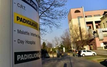 Coronavirus, ricercatrici Sacco: Virus italiano non è più patogeno di quello cinese Coronavirus, ricercatrici Sacco: Virus italiano non è più patogeno di quello cinese