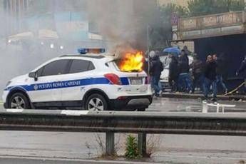 Atalanta-Lazio, scontri tra ultrà e polizia: feriti 2 agenti Atalanta-Lazio, scontri tra ultrà e polizia: feriti 2 agenti