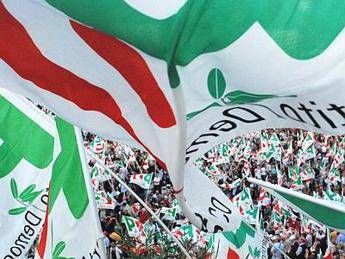 Pd, nasce 'correntone' di minoranza. Presto l'appuntamento nazionale Pd, nasce 'correntone' di minoranza. Presto l'appuntamento nazionale
