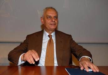 Appello Marcello Pera: Il virus non può uccidere le istituzioni Appello Marcello Pera: Il virus non può uccidere le istituzioni