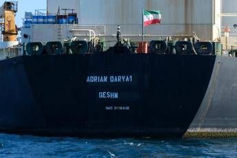 Iran, sanzioni Usa contro petroliera diretta in Siria Iran, sanzioni Usa contro petroliera diretta in Siria
