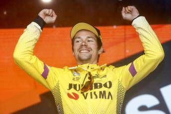 Roglic vince la cronometro Roglic vince la cronometro
