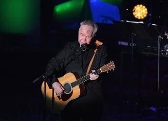 Morto John Prine, il Mark Twain dei cantautori americani Morto John Prine, il Mark Twain dei cantautori americani