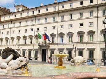 Da contratti a termine ad apprendistato, tutte le novità del dl lavoro Da contratti a termine ad apprendistato, tutte le novità del dl lavoro