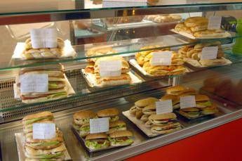 Prezzi: caro-panino, Lecco al top con 5 euro, Terni la più economica Prezzi: caro-panino, Lecco al top con 5 euro, Terni la più economica