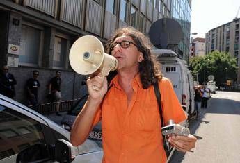 Torna in libertà il disturbatore televisivo Paolini Torna in libertà il disturbatore televisivo Paolini