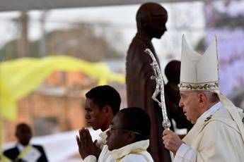 Papa: Chi non si commuove per sofferenze altrui non può dirsi cristiano