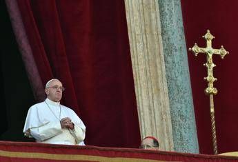 Papa: Cristiani perseguitati spesso nel silenzio vergognoso di tanti Papa: Cristiani perseguitati spesso nel silenzio vergognoso di tanti