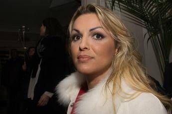 Francesca Pascale all'Adnkronos: Stupita, ma vorrò sempre bene a Silvio Francesca Pascale all'Adnkronos: Stupita, ma vorrò sempre bene a Silvio