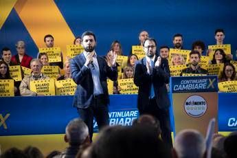 Noi le poltrone le tagliamo, Patuanelli e D'Uva fanno il punto Noi le poltrone le tagliamo, Patuanelli e D'Uva fanno il punto