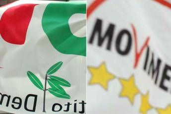 Pd-M5S a Bibbiano, amici per forza dopo i veleni Pd-M5S a Bibbiano, amici per forza dopo i veleni