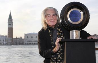 Venezia, l'artista Plessi: Rabbia per gioiello non protetto