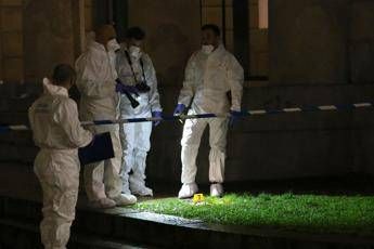Roma, morta 17enne precipitata dal sesto piano Roma, morta 17enne precipitata dal sesto piano