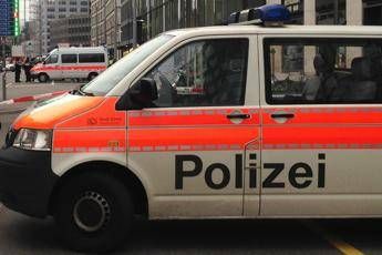 Pullman partito da Genova si schianta in Svizzera: un morto Pullman partito da Genova si schianta in Svizzera: un morto