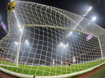 Ex giocatore dello Zenit denuncia: ''Comprammo un arbitro in coppa Uefa'' Ex giocatore dello Zenit denuncia: ''Comprammo un arbitro in coppa Uefa''