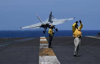 Scontro tra aerei militari Scontro tra aerei militari