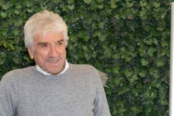 Proietti: Rifiuti a Roma? Damose da fà Proietti: Rifiuti a Roma? Damose da fà