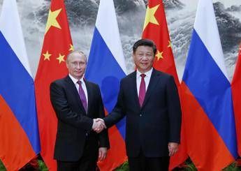 Putin in Cina, firmati 30 accordi. Xi Jinping: Amici per sempre Putin in Cina, firmati 30 accordi. Xi Jinping: Amici per sempre