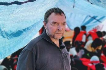 Migranti, maxi multa da 300 mila euro a comandante nave Ong Migranti, maxi multa da 300 mila euro a comandante nave Ong