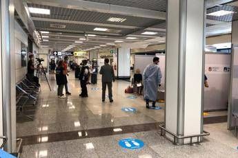 Covid, Pregliasco: Non si vedono disastri collegati a vacanze Covid, Pregliasco: Non si vedono disastri collegati a vacanze