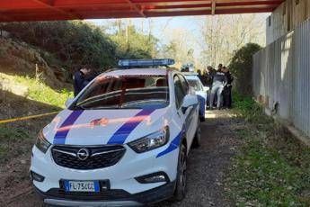 Roma, trovato cadavere vicino Tevere Roma, trovato cadavere vicino Tevere