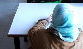 Fatwa autorizza sesso con figlia, licenziato imam che l'ha pubblicata sul web Fatwa autorizza sesso con figlia, licenziato imam che l'ha pubblicata sul web