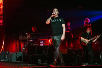 Eros Ramazzotti cancella concerto Los Angeles