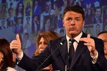 No al voto, Renzi e l'appello alla politica