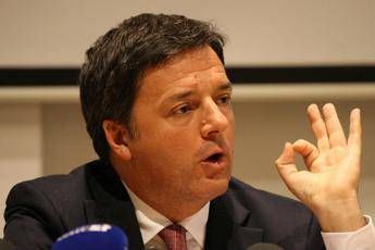 Renzi: Dare lavoro, non reddito cittadinanza