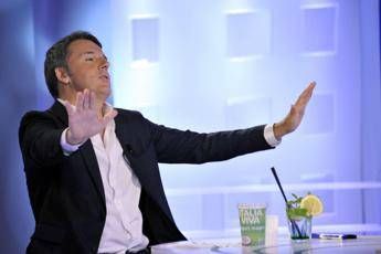 Renzi: Aumento Iva sarebbe un suicidio perfetto Renzi: Aumento Iva sarebbe un suicidio perfetto