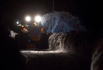 Rigopiano, si continua a scavare senza sosta: trovata sesta vittima Rigopiano, si continua a scavare senza sosta: trovata sesta vittima