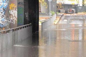 Maltempo Roma, chiusa stazione Manzoni metro A Maltempo Roma, chiusa stazione Manzoni metro A