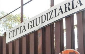 Carabiniere aggredito, Procura indaga Carabiniere aggredito, Procura indaga