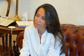 Berlusconi, Ronzulli: Mi ha svegliato alle 8, sta bene Berlusconi, Ronzulli: Mi ha svegliato alle 8, sta bene