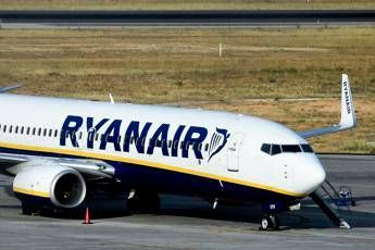 Norvegia, allarme bomba su volo Ryanair. Atterrato a Oslo Norvegia, allarme bomba su volo Ryanair. Atterrato a Oslo