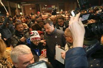 Brexit, Salvini: A Londra rispettano la democrazia Brexit, Salvini: A Londra rispettano la democrazia