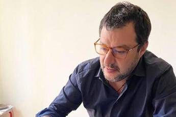 Salvini: Via tutte le autocertificazioni, fiducia a italiani