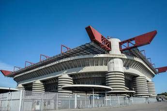 Milano, Sala pensa a divieto di fumo anche a San Siro Milano, Sala pensa a divieto di fumo anche a San Siro