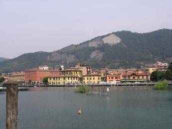 Expo: Tir Lombardia in tour per presentare fondi Ue Expo: Tir Lombardia in tour per presentare fondi Ue