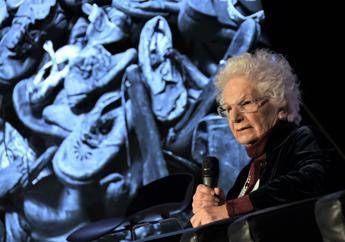 Segre: Via per Almirante a Verona incompatibile con mia cittadinanza onoraria Segre: Via per Almirante a Verona incompatibile con mia cittadinanza onoraria
