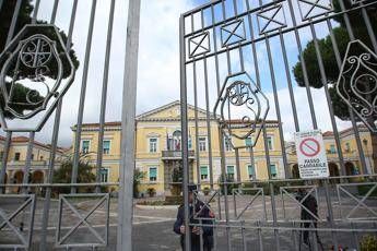 Suora italiana rimpatriata d'urgenza dal Congo e ricoverata allo Spallanzani Suora italiana rimpatriata d'urgenza dal Congo e ricoverata allo Spallanzani