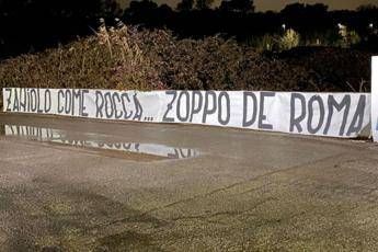Striscione Trigoria, la figlia di Francesco Rocca: Mi fate schifo Striscione Trigoria, la figlia di Francesco Rocca: Mi fate schifo