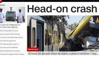 Scontro treni in Puglia, la notizia della tragedia fa il giro del mondo Scontro treni in Puglia, la notizia della tragedia fa il giro del mondo