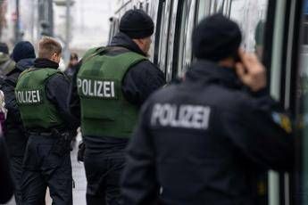Germania, 5 bambini morti in casa: sospetti sulla madre Germania, 5 bambini morti in casa: sospetti sulla madre