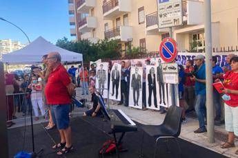 Borsellino, 28 anni fa la strage: in via D'Amelio 1' minuto di silenzio Borsellino, 28 anni fa la strage: in via D'Amelio 1' minuto di silenzio