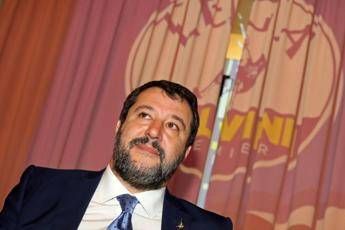 Salvini: Conte e Di Maio avranno reddito cittadinanza Salvini: Conte e Di Maio avranno reddito cittadinanza