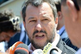 Salvini: In arrivo decine di terroristi Salvini: In arrivo decine di terroristi
